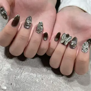 ネイル 東 千夏のネイルデザイン