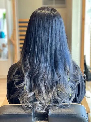 ロング カラー 関口 友行のヘアスタイル