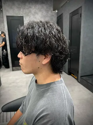 ミディアム パーマ メンズショート美容師 💈高橋和真💈のヘアスタイル