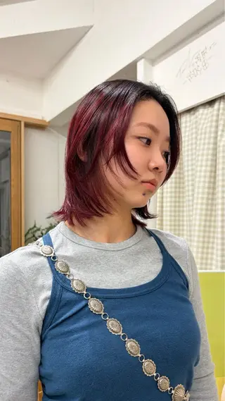 ミディアム カラー HI所属・【HI / YA】 ｓｕｚｕのヘアスタイル