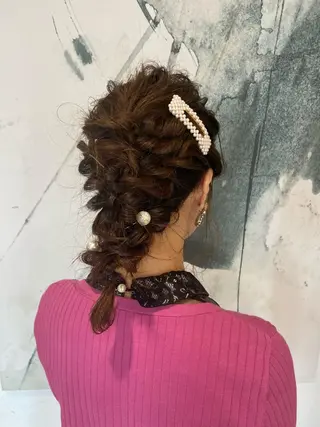 セミロング ヘアアレンジ カジュアルを女っぽく 𝗮𝘆𝗮𝗰𝗼のヘアスタイル