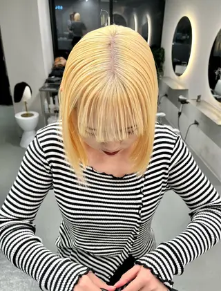 カラー 艶ブリーチ/表参道 ハイトーン /実乃梨のヘアスタイル