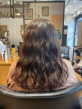 ロング パーマ WE RULE 札幌店 【ウィールール 札幌店】所属・✨️大人ショート 髙橋朋花のヘアスタイル