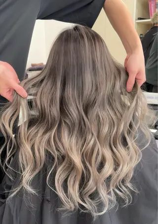 ロング カラー Rikuto/原宿 /グラデーションのヘアスタイル