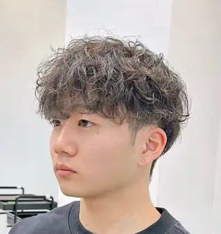 ショート パーマ メンズ calna by ELMO  上ノ井のヘアスタイル