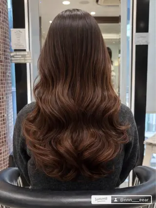 セミロング パーマ 垢抜けヘア 韓国ヘア銀座近下菜央のヘアスタイル