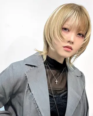 ショート 顔まわり/ボブウルフ 🤍愛唯(めい)のヘアスタイル