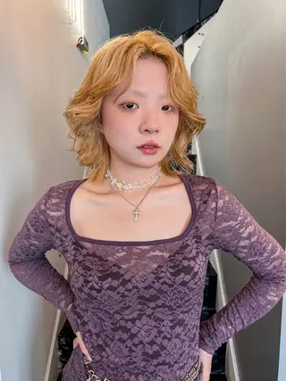 ミディアム ヘアアレンジ ハイトーン/デザイン /ひさやのヘアスタイル