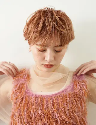 ショート hoNua. 栄/透明感カラーのヘアスタイル