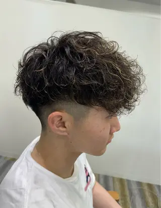 ショート パーマ メンズ 【メンズ特化】岩瀬 武【メンズパーマ】のヘアスタイル