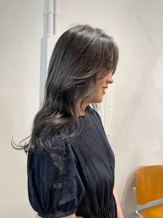 ロング カラー Terve.野崎 真里奈のヘアスタイル