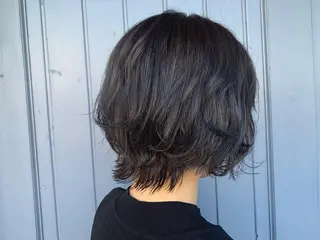 ショート カラー 舘谷 愛莉のヘアスタイル