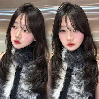 セミロング カラー RIN🩶レイヤー /ハッシュカットのヘアスタイル