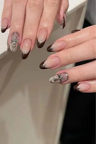 ネイル Glow Nail スカルプ専門店のネイルデザイン