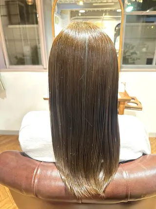 セミロング カラー 馬渕 拓海のヘアスタイル