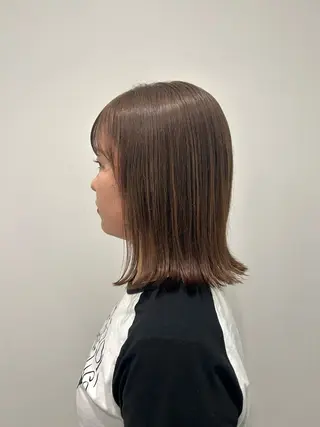 ミディアム レイヤー・ナチュラル RUKUのヘアスタイル