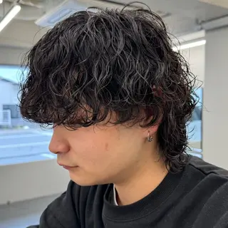ミディアム パーマ メンズ &c. hair studio所属・メンズパーマの人 KAZUのヘアスタイル