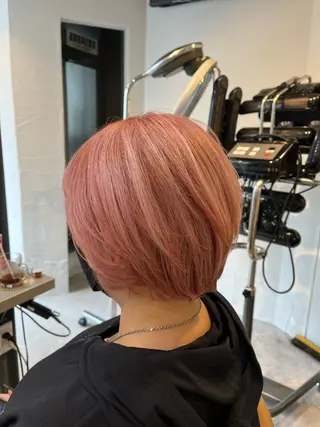 ショート カラー うしだ かおるのヘアスタイル