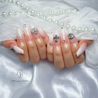 ネイル M2 BEAUTY マリエのネイルデザイン