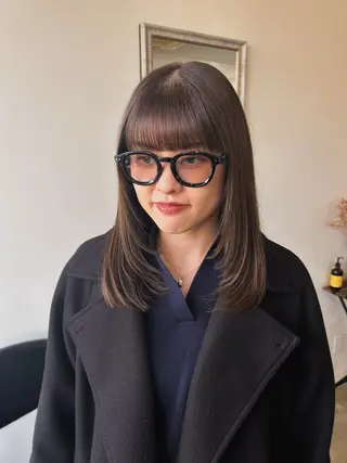 ミディアム カラー plus HAIR いずみのヘアスタイル