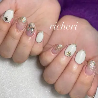 ミディアム ネイル richeri beautyのネイルデザイン