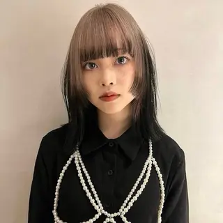 ミディアム カラー ヘアアレンジ 縮毛矯正ブリーチ/ ベージュmamiのヘアスタイル