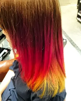 ロング カラー 嶋田 ゆきのヘアスタイル