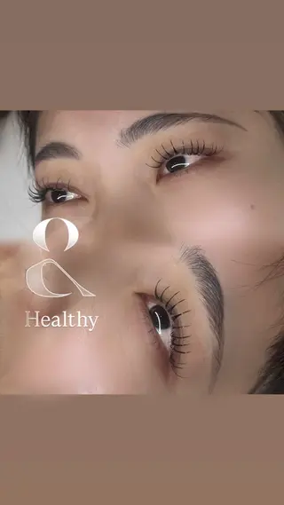 マツエク・マツパ eyelash salon éclat所属・izumi マツエク/パリ/束間のマツエク・マツパデザイン