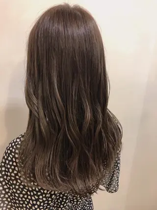 セミロング カラー ヘアアレンジ 🕊鈴木李歩🤍 /似合わせカットのヘアスタイル