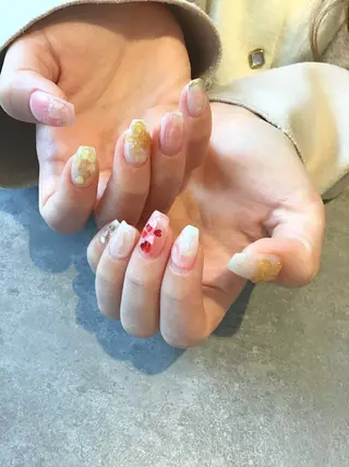 ネイル Nest 岩崎のネイルデザイン