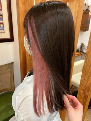 ロング カラー Ami ブリーチ/ハイトーンのヘアスタイル