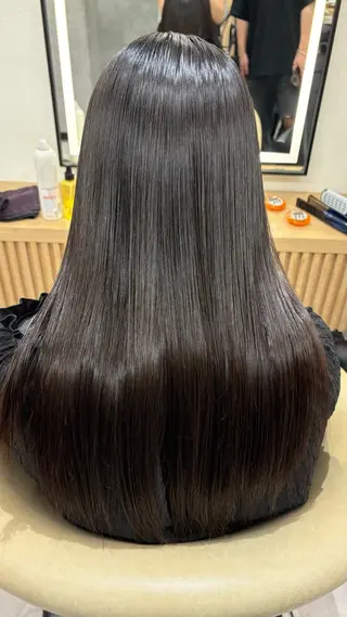 ロング Lond profil 浦和所属・浦和/ハッシュカット /ウルフ/設樂彩乃のヘアスタイル