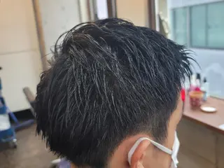 ショート S. ERIのヘアスタイル