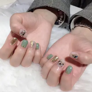 ネイル Cutil Nailsalon所属・Cutil. Nail🌈のネイルデザイン
