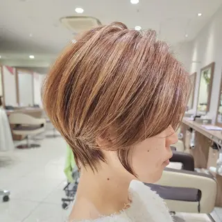 ショート カラー 中村 和貴のヘアスタイル