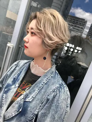 ショート カラー Another's所属・TOMOYA/ ショート、レイヤーのヘアスタイル