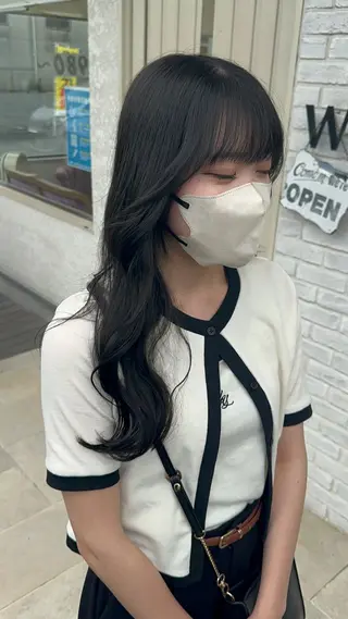 ロング Well's TAIGAのヘアスタイル