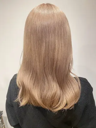 ミディアム カラー colors Island所属・軍司 美夏のヘアスタイル