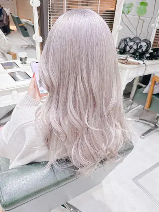 ロング カラー ヘアアレンジ 𝐑𝐈𝐍𝐊𝐀 🐣🩷のヘアスタイル