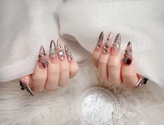 ネイル ENsalon AKIRAのネイルデザイン