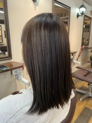 セミロング カラー canonart上田 里恵のヘアスタイル