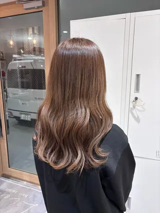 カラー Akane lienのヘアスタイル