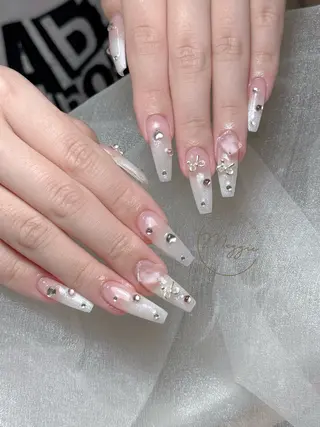 ネイル Maggie Nail🦩のネイルデザイン