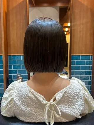 ショート 切りっぱなしボブ/ 縮毛矯正/レンのヘアスタイル