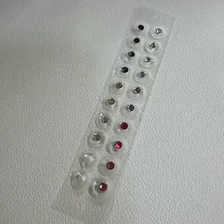 キャンアイドレッシー六本木店所属・MIKA／耳ツボ ／マグネットネイルのネイルデザイン