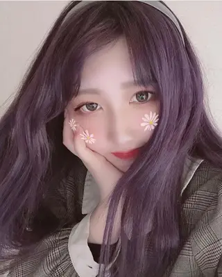 ミディアム カラー くすみミルクティー／ ブラウン🪡TOWAのヘアスタイル