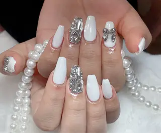 ネイル B·U Nail大宮 長さだし専門店のネイルデザイン