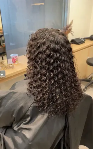 ロング パーマ Le'a所属・渋谷/フェード/ 國分 翔のヘアスタイル