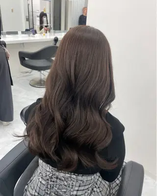 ロング 韓国ヘア/ブリーチ無 しWカラー/オリーブのヘアスタイル