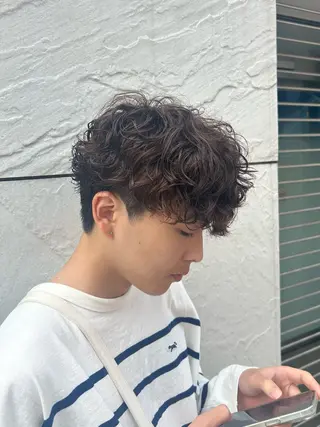 パーマ メンズ パーマ支持率No.1 ❤️‍🔥安成弾のヘアスタイル